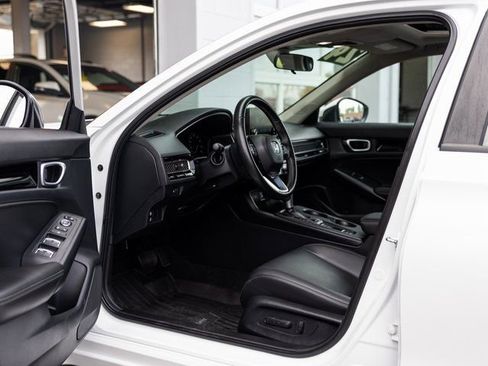 Used 2024 Honda Civic EX-L image 28