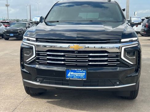 New 2026 Chevrolet Suburban Premier RWD image 3