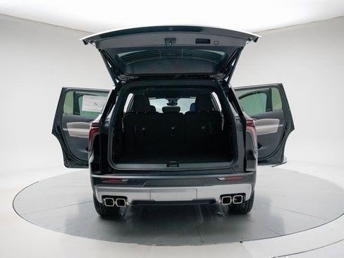 New 2026 Chevrolet Traverse LT w/ Enhanced Driving Package image 21