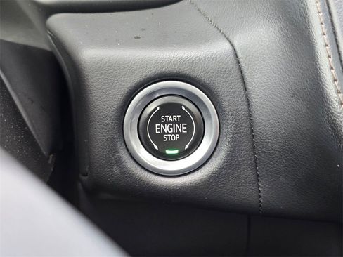 Used 2021 Chevrolet Tahoe High Country image 36