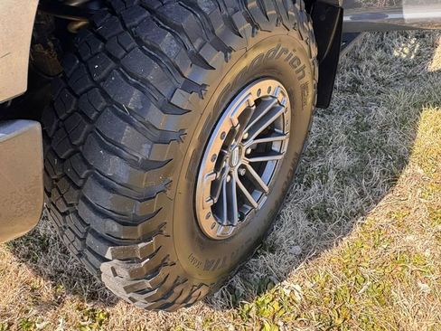 Used 2020 Ford F150 Raptor w/ Equipment Group 802A Luxury image 14