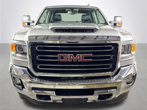 Used 2019 GMC Sierra 2500 SLT w/ Duramax Plus Package image 3