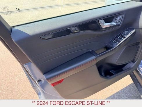Used 2024 Ford Escape ST-Line AWD/4WD image 15