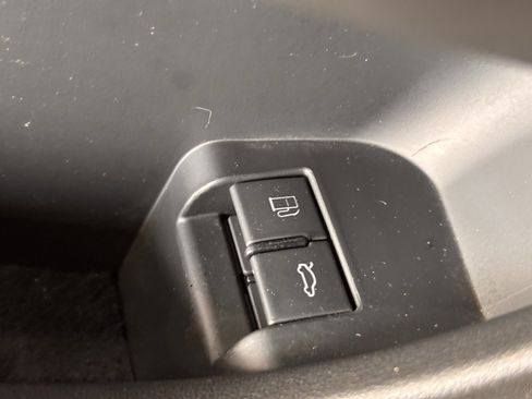 Used 2009 Audi TT 2.0T Premium Plus image 13