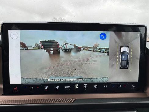 New 2025 Ford Bronco Sport Outer Banks w/ Outer Banks Tech Package+ image 17