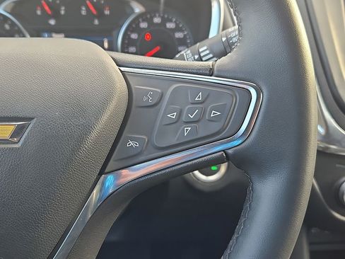 Used 2024 Chevrolet Equinox LT image 27