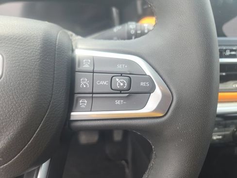 Used 2025 Jeep Compass Limited w/ Elite Group AWD/4WD image 29