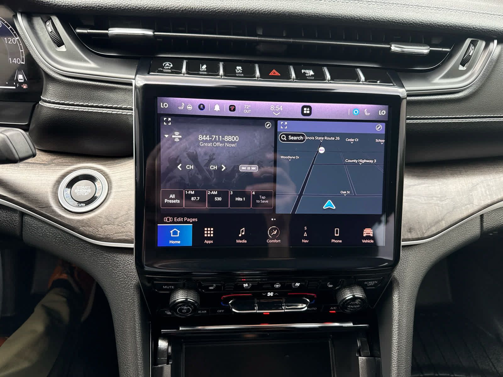 Used 2023 Jeep Grand Cherokee Limited w/ Luxury Tech Group II AWD/4WD image 22