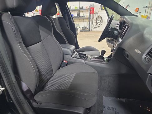 Used 2023 Dodge Charger R/T w/ Performance Handling Group image 10