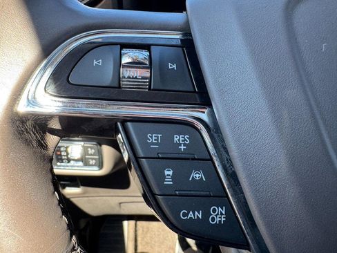 Certified 2022 Lincoln Nautilus Reserve w/ Equipment Group 202A image 18