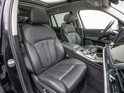 Used 2026 BMW X7 xDrive40i w/ Premium Package AWD/4WD image 14