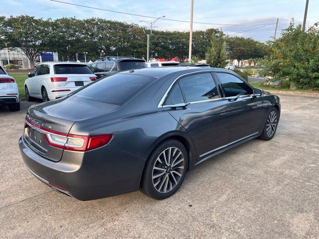 Used 2017 Lincoln Continental Select w/ Climate Package AWD/4WD image 5