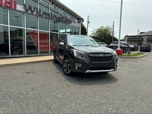 Used 2022 Subaru Forester Touring w/ Popular Package #2 AWD/4WD image 4