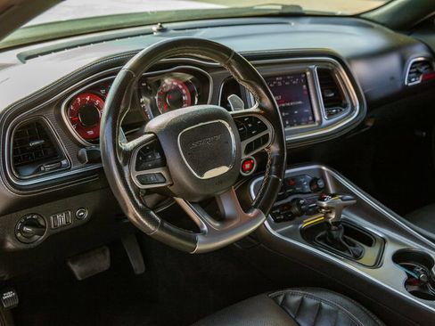 Used 2020 Dodge Challenger SRT Hellcat w/ Plus Package RWD image 10