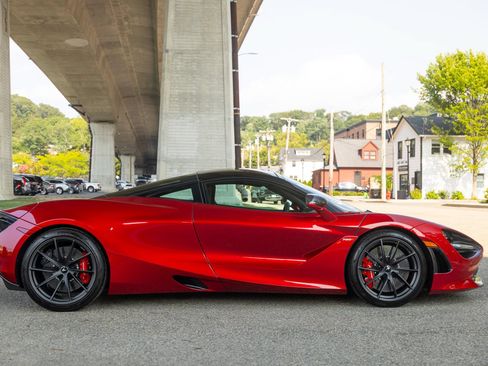 Used 2021 McLaren 720S Performance RWD image 7