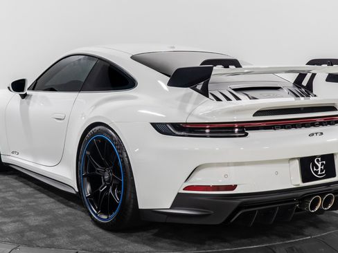 Used 2022 Porsche 911 GT3 RWD image 6