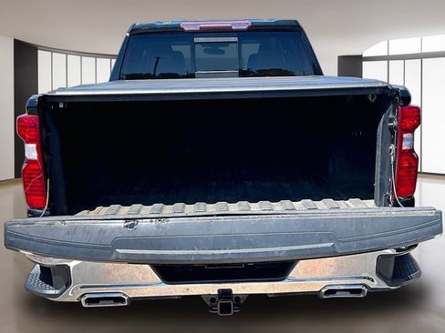 Used 2020 Chevrolet Silverado 1500 LT w/ Convenience Package AWD/4WD image 7