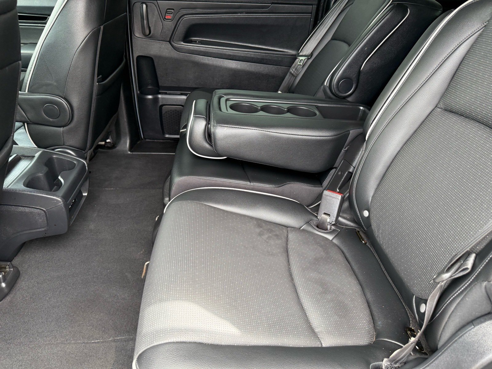 Used 2025 Honda Odyssey Elite image 26