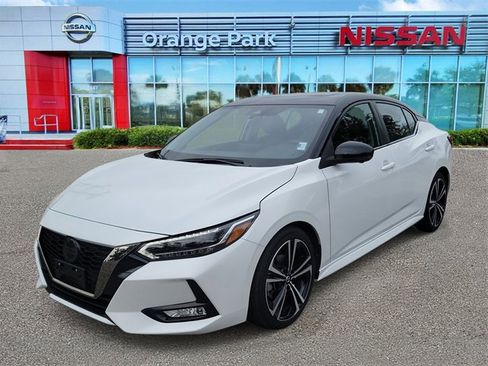 Used 2023 Nissan Sentra SR w/ SR Premium Package image 4