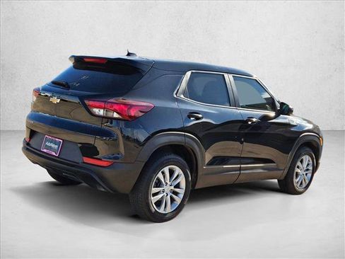Used 2023 Chevrolet TrailBlazer LS image 5