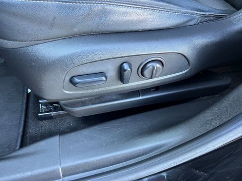 Used 2021 Buick Encore GX Select w/ Sport Touring Package FWD image 18