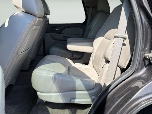 Used 2011 Chevrolet Tahoe LTZ AWD/4WD image 29