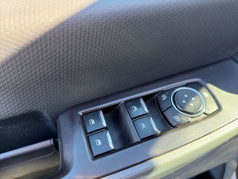 Used 2023 Ford F150 XLT w/ Trailer Tow Package image 12