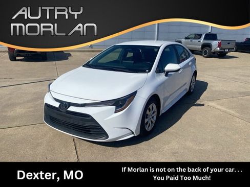 Used 2024 Toyota Corolla LE image 1