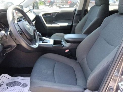 Used 2024 Toyota RAV4 LE FWD image 15