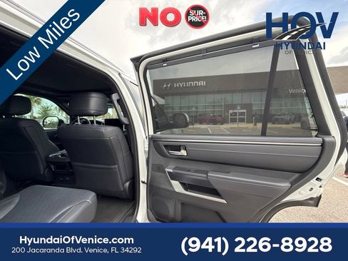 Used 2025 Toyota Sequoia Platinum AWD/4WD image 19