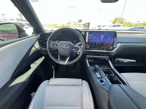Used 2026 Lexus TX 350 AWD w/ Technology Package image 4