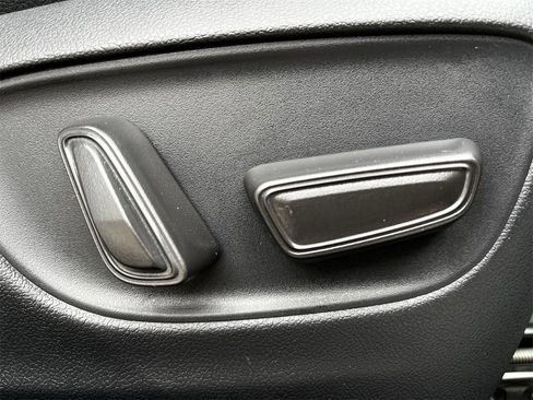 Used 2024 Toyota Grand Highlander AWD Hybrid image 26