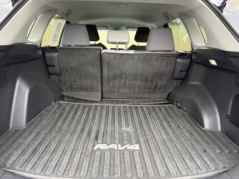 Used 2023 Toyota RAV4 XLE image 6