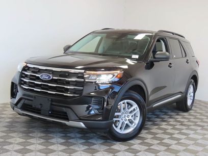 Used 2025 Ford Explorer Active