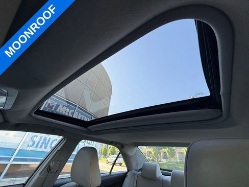 Used 2013 Toyota Camry XLE w/ Leather Pkg FWD image 6