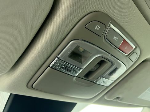 Used 2024 Kia Telluride S w/ S Sunroof Package FWD image 18