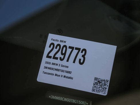 New 2026 BMW 330i Sedan w/ M Sport Package image 24