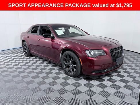 Used 2023 Chrysler 300 Touring w/ Sport Appearance Package image 2