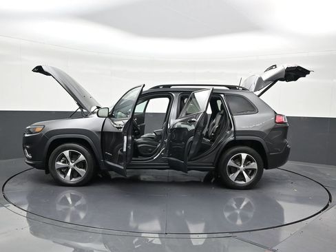 Used 2022 Jeep Cherokee Limited image 32