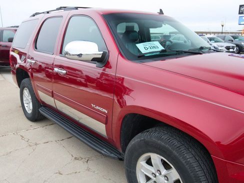 Used 2014 GMC Yukon SLT image 10