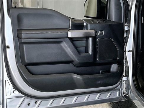 Used 2020 Ford F150 Platinum image 25