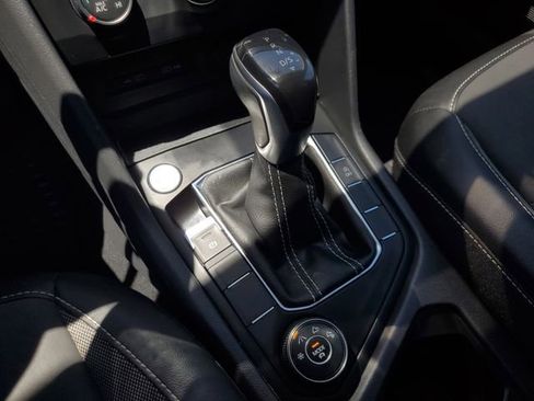 Certified 2022 Volkswagen Taos SE image 22