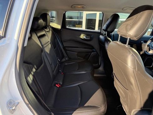 Used 2019 Jeep Compass Limited image 12