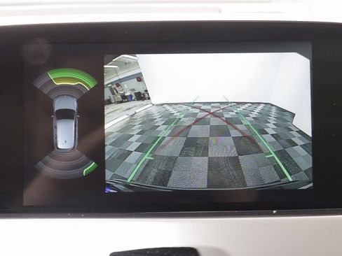 Used 2018 BMW X1 xDrive28i image 12