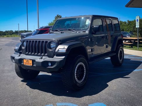 Used 2019 Jeep Wrangler Unlimited Sport S AWD/4WD image 20