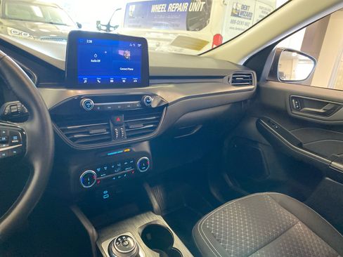 Used 2023 Ford Escape Active AWD/4WD image 14