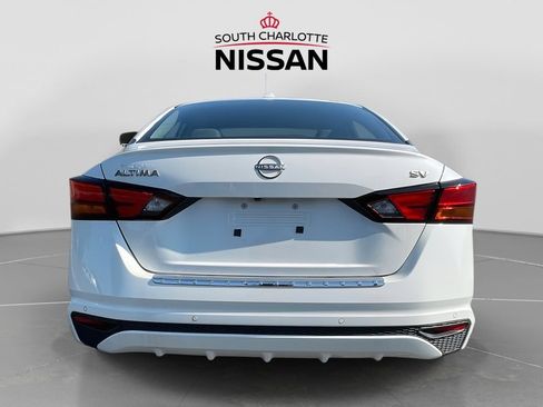 Used 2023 Nissan Altima 2.5 SV FWD image 5