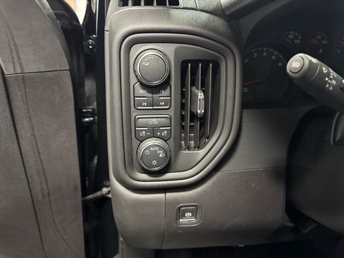 Used 2024 Chevrolet Silverado 1500 Custom Trail Boss image 15