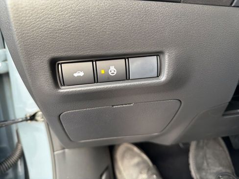 New 2026 Nissan Sentra SV w/ SV Convenience Package FWD image 19