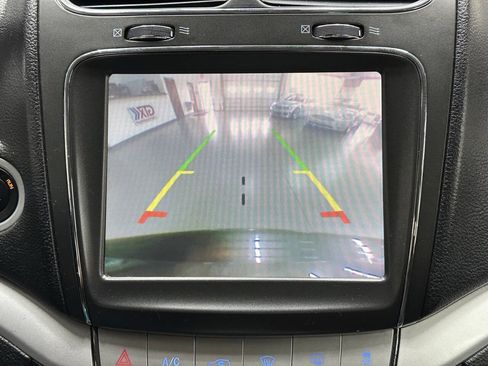 Used 2019 Dodge Journey SE w/ Premium Group FWD image 31
